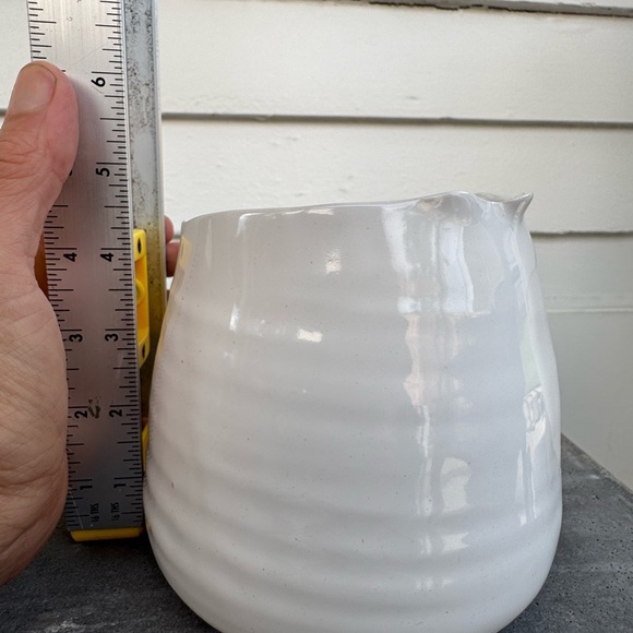 Modern organic White Ceramic Vase - Picture 5 of 8